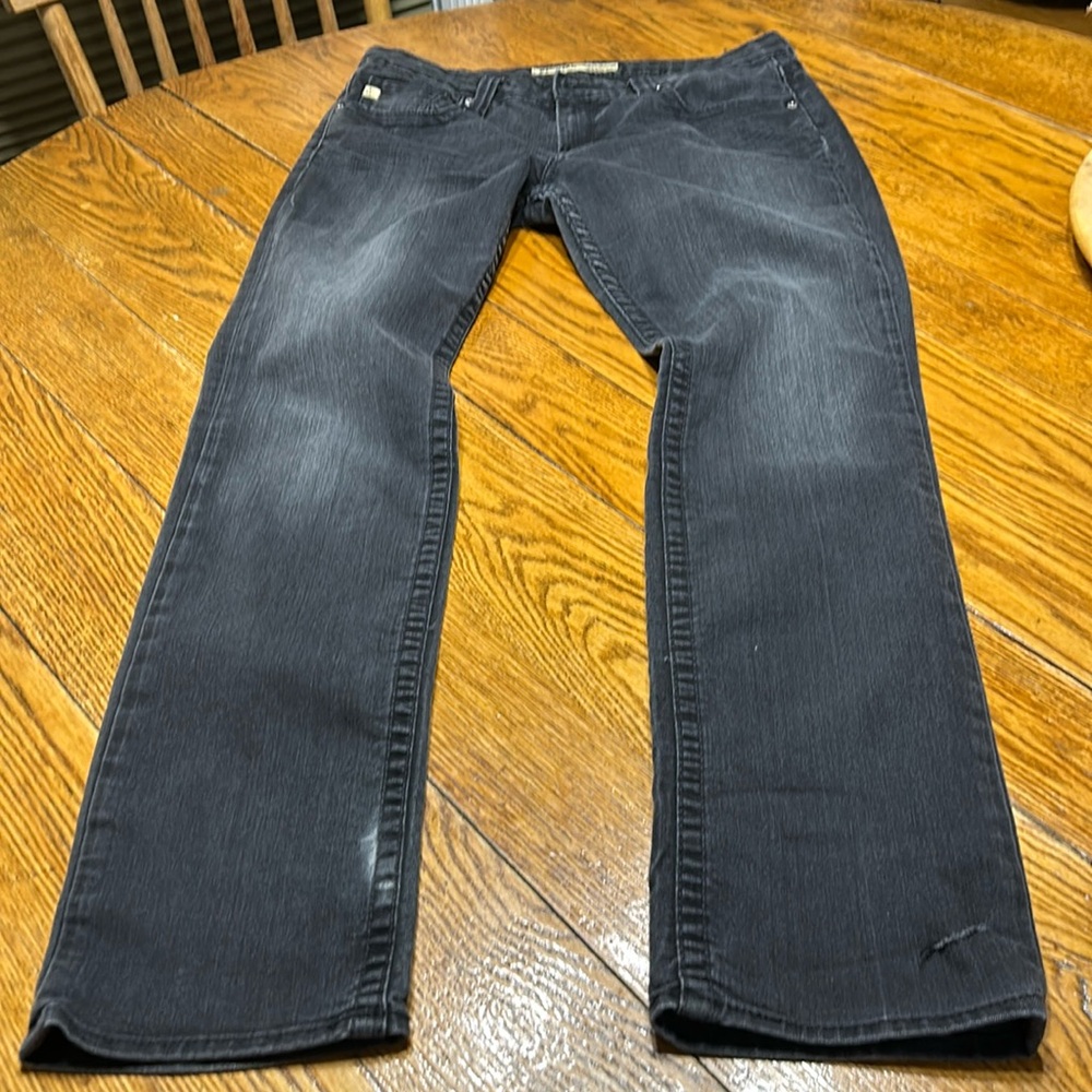 Big Star Kayla Straight mid rise fit black jeans.  Size 32.
